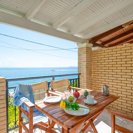 Kaminaki Beachfront Apartments Nisaki  Exteriér fotografie