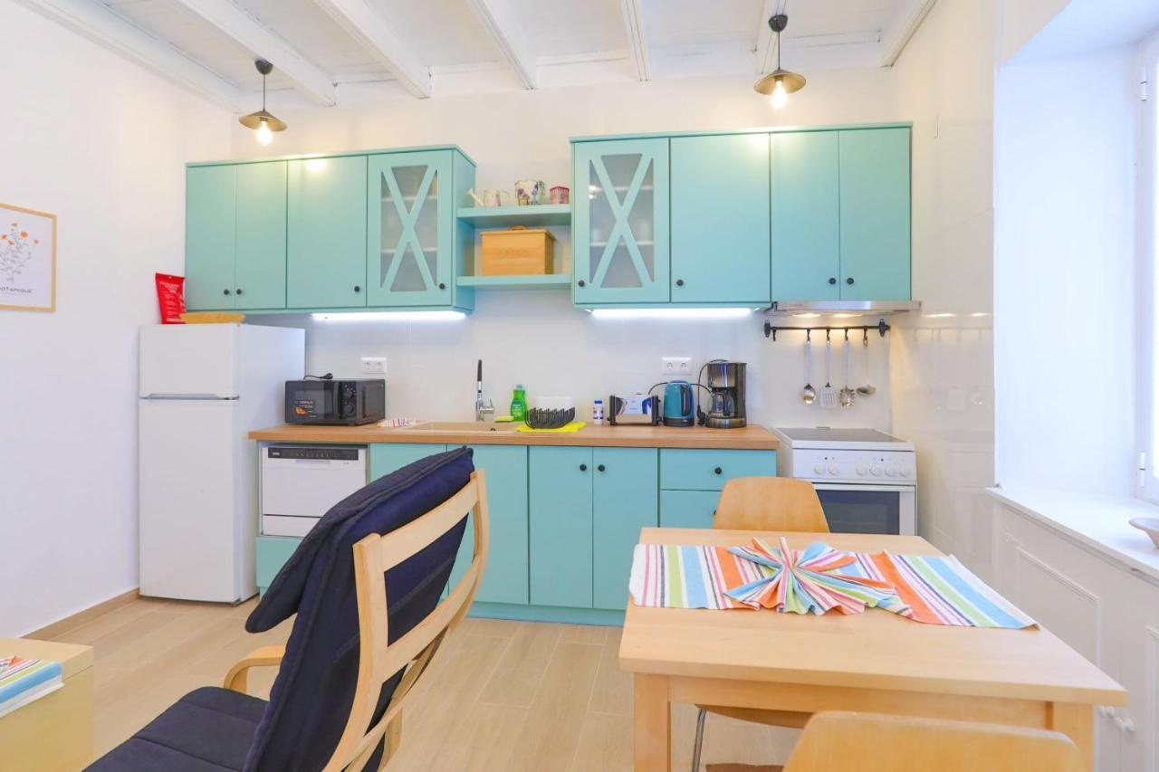 Kaminaki Beachfront Apartments Nisaki  Exteriér fotografie