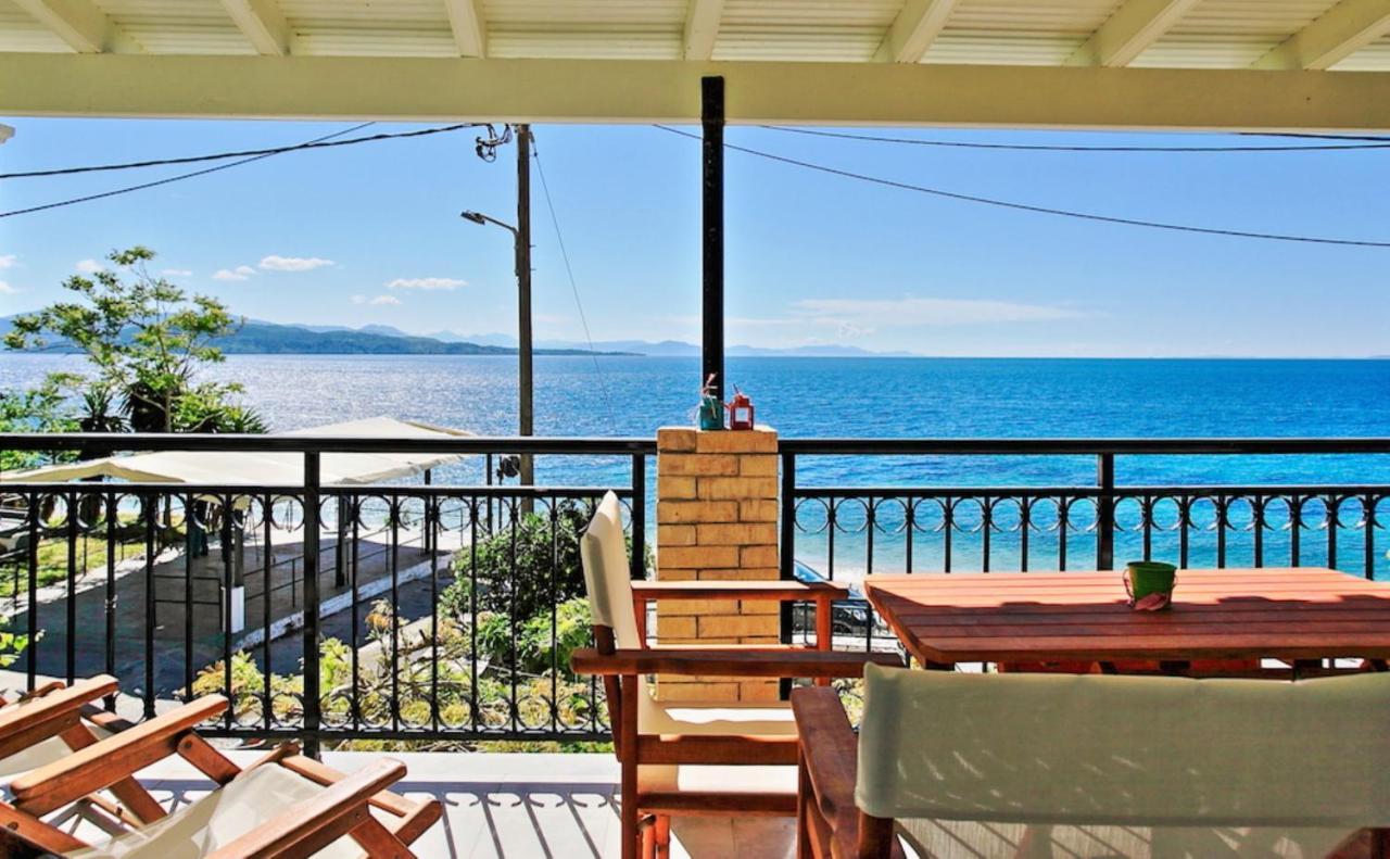 Kaminaki Beachfront Apartments Nisaki  Exteriér fotografie